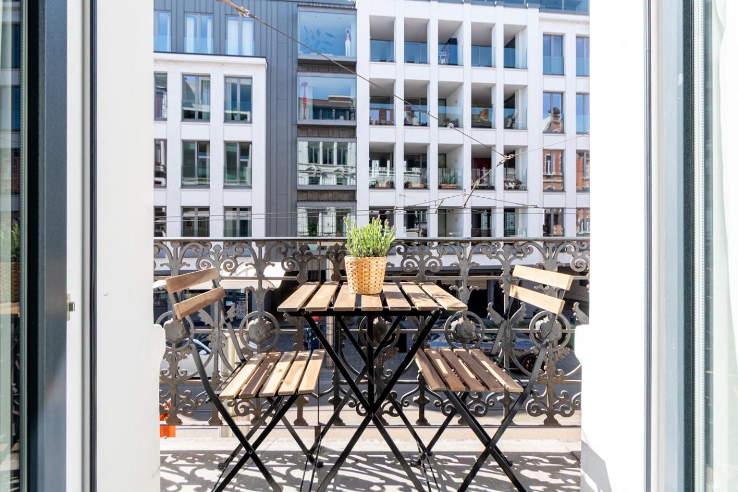 Bright, Spacious Apartments & Perfectly Located In The Heart Of Gent Eksteriør bilde